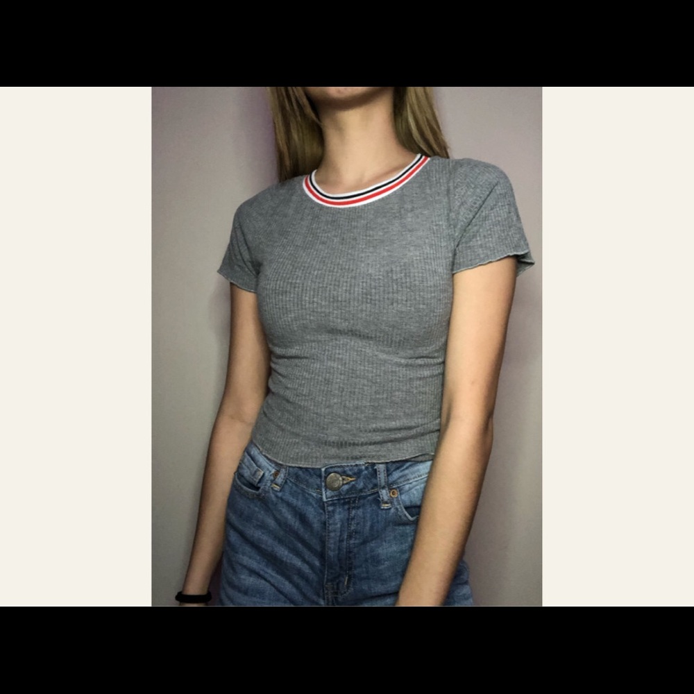 Gray croptop